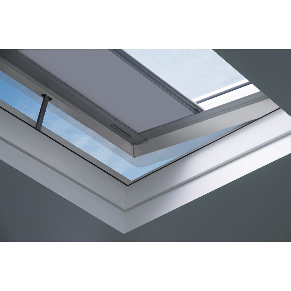 Fakro DEC-C U8 Z-Wave Electric Opening Quadruple Glazed 'Passive' Domed Flat Roof Window