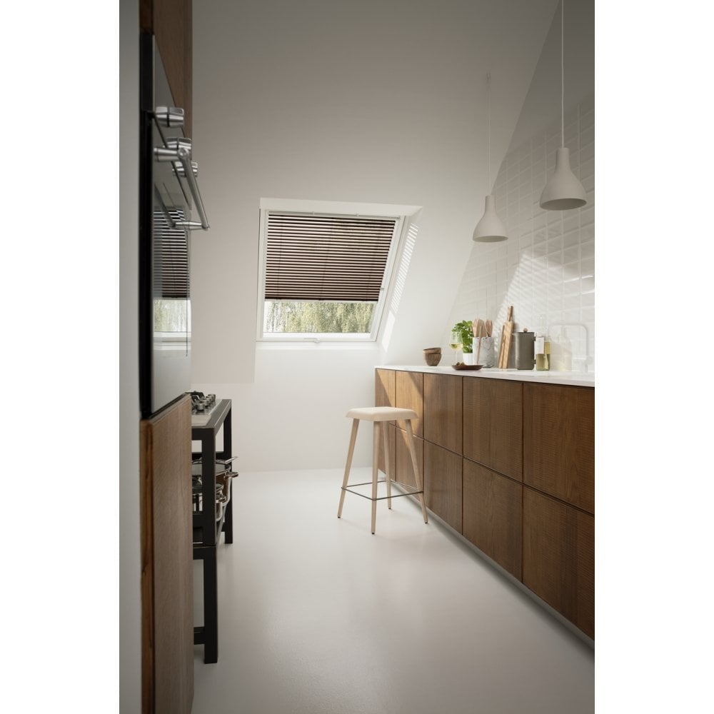 Velux Venetian Blind In Brushed Silver