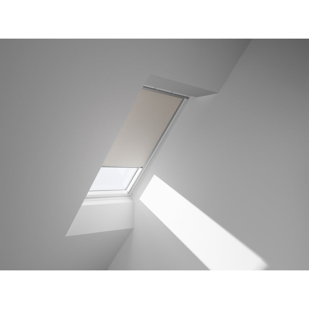 Velux Blackout Blind In Beige In White Line