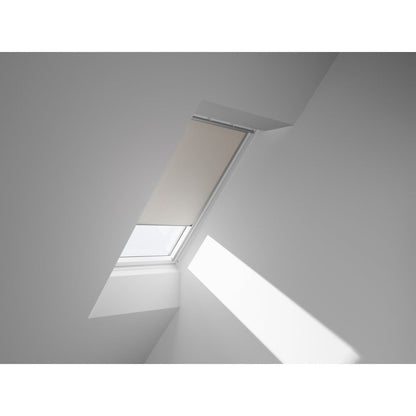 Velux Blackout Blind In Beige In White Line