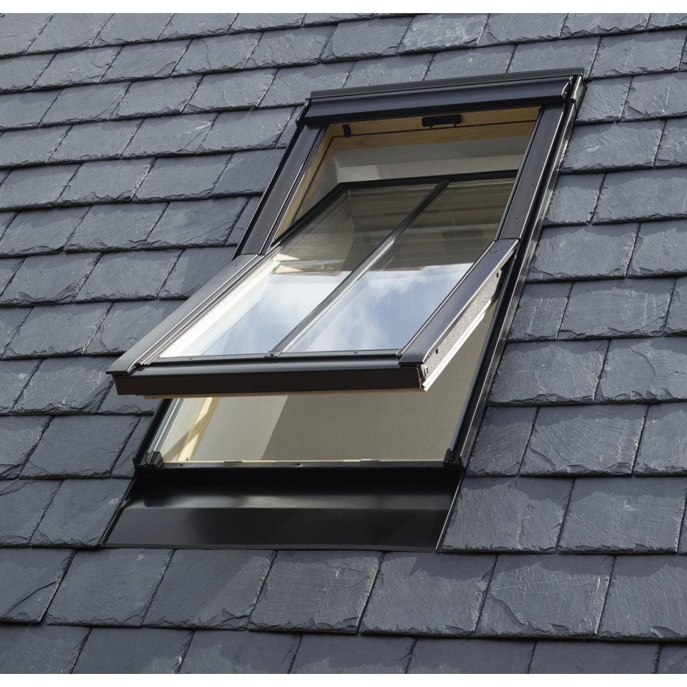 Velux GGL Double Glazed Conservation Pine Centre Pivot Pitched Roof Window